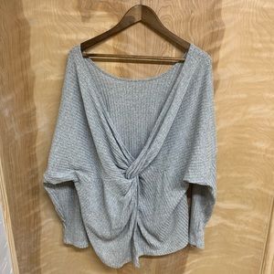 Grey knit sweater - discreet 2x